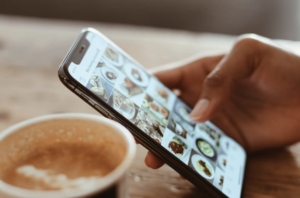 Marketing-attracting-customers